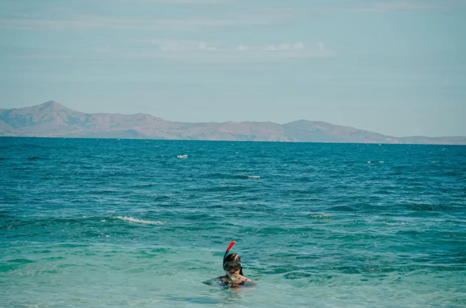 Séance de snorkeling dans les eaux turquoise de Nosy Hara